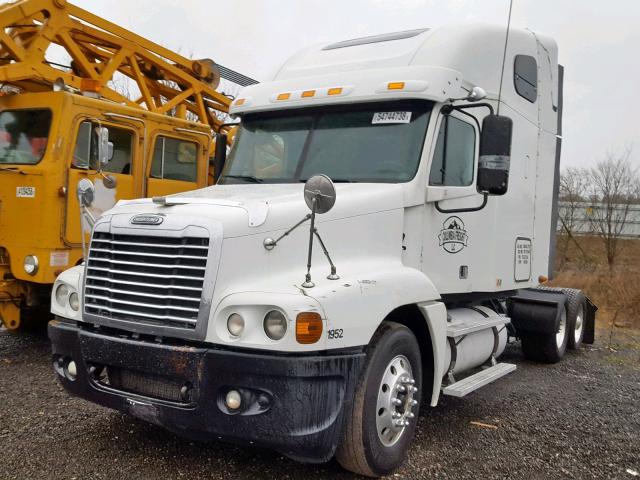 1FUJBBCK57LX37154 - 2007 FREIGHTLINER CONVENTION WHITE photo 2