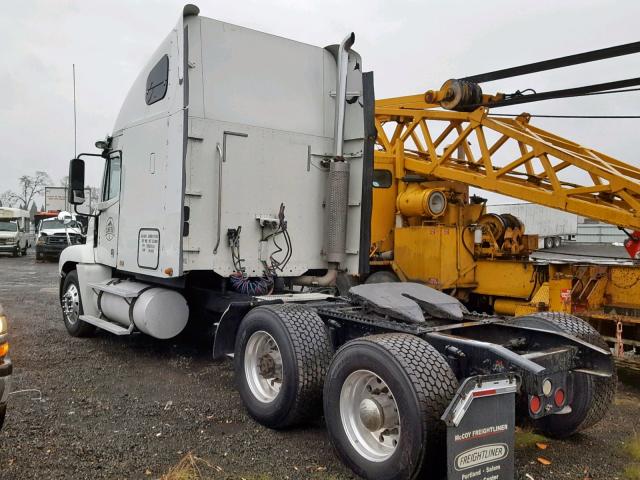 1FUJBBCK57LX37154 - 2007 FREIGHTLINER CONVENTION WHITE photo 3