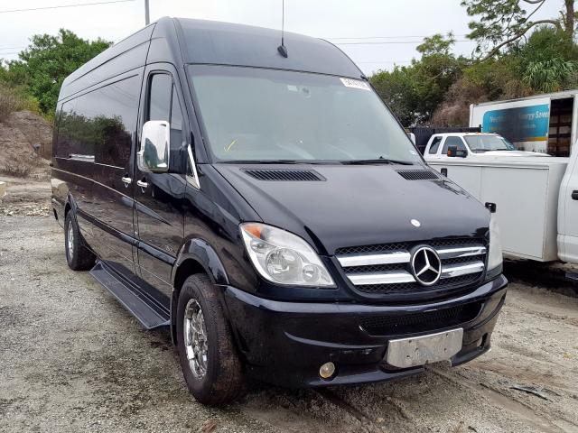 WD3PE8CC7D5750163 - 2013 MERCEDES-BENZ SPRINTER BLACK photo 1