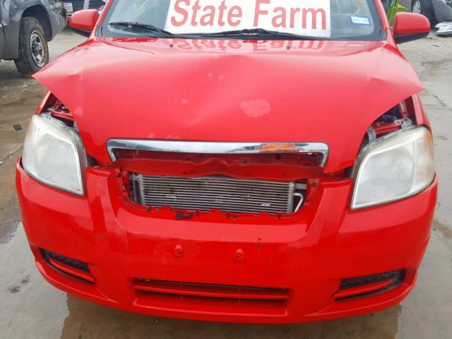 KL1TD56E29B372496 - 2009 CHEVROLET AVEO LS RED photo 9