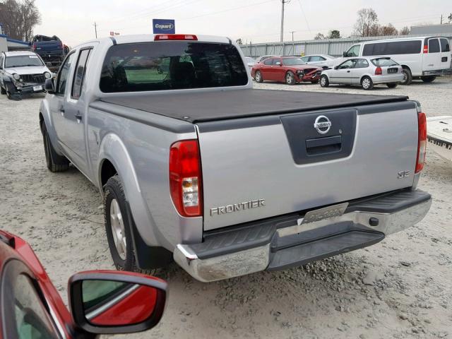 1N6AD09U58C437482 - 2008 NISSAN FRONTIER C SILVER photo 3