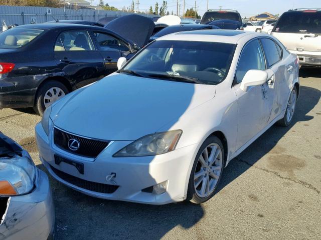 JTHBK262872036703 - 2007 LEXUS IS 250 WHITE photo 2