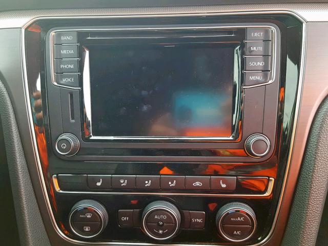 1VWDT7A32HC042168 - 2017 VOLKSWAGEN PASSAT R-L SILVER photo 9