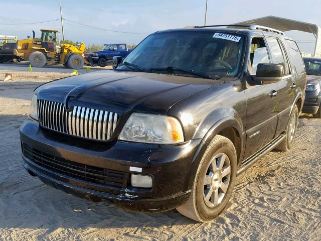 5LMFU27556LJ15740 - 2006 LINCOLN NAVIGATOR შავი ფოტო 2
