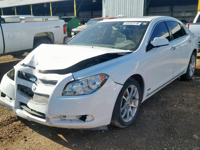 1G1ZK57729F243717 - 2009 CHEVROLET MALIBU LTZ WHITE photo 2