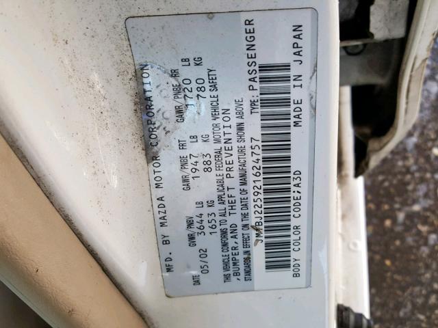 JM1BJ225921624757 - 2002 MAZDA PROTEGE DX WHITE photo 10