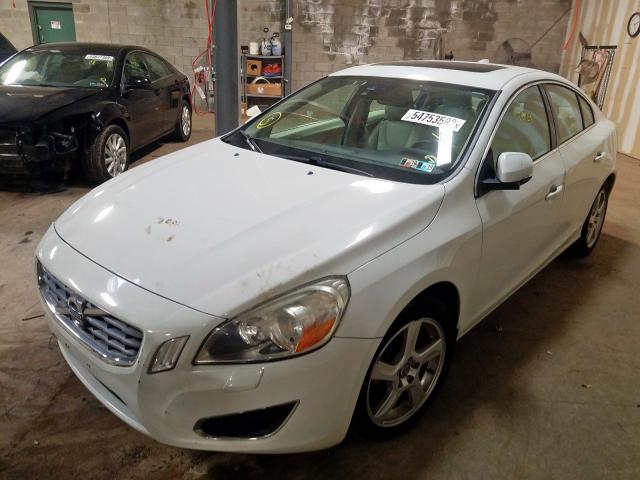 YV1622FS4C2114031 - 2012 VOLVO S60 T5 WHITE photo 2