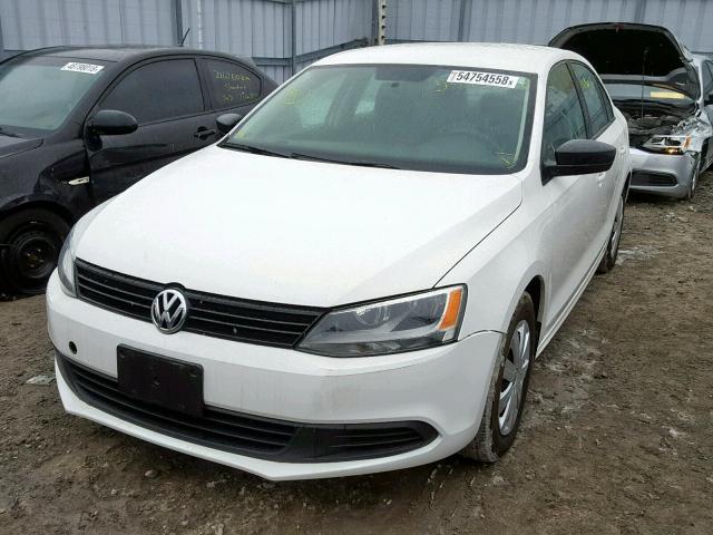 3VW2K7AJXDM263504 - 2013 VOLKSWAGEN JETTA BASE WHITE photo 2