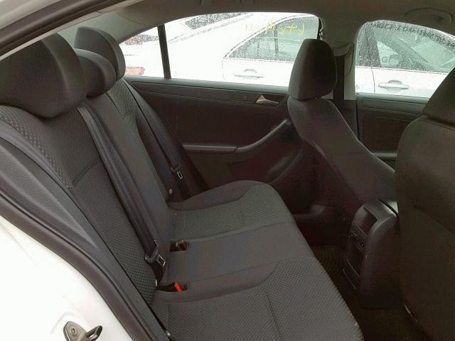 3VW2K7AJXDM263504 - 2013 VOLKSWAGEN JETTA BASE WHITE photo 6