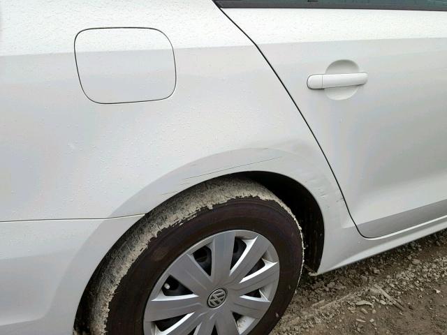 3VW2K7AJXDM263504 - 2013 VOLKSWAGEN JETTA BASE WHITE photo 9