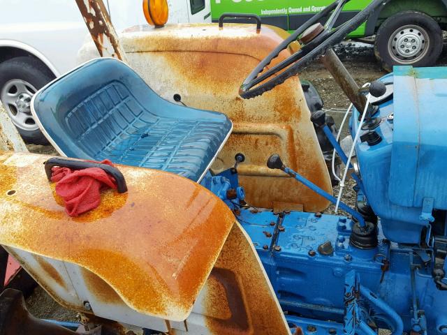 19000U905569 - 1981 FORD TRACTOR BLUE photo 5