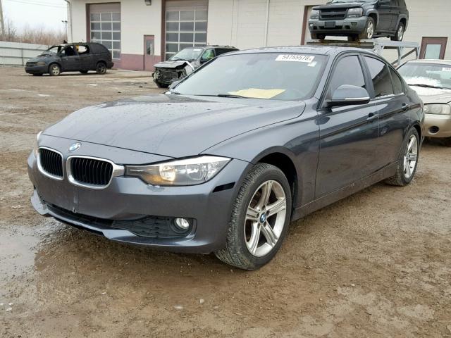 WBA3C3C56DF981741 - 2013 BMW 320 I GRAY photo 2