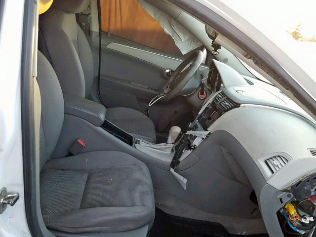 1G1ZC5E02CF132255 - 2012 CHEVROLET MALIBU 1LT WHITE photo 5