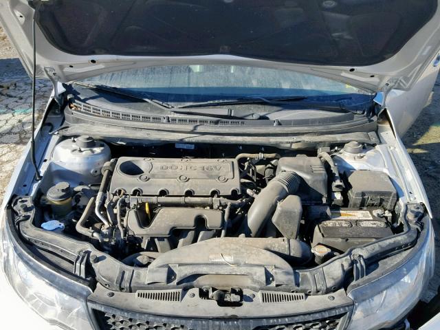 KNAFW6A32B5422682 - 2011 KIA FORTE SX GRAY photo 7