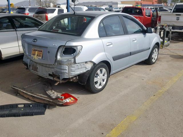 KNADE123266056220 - 2006 KIA RIO BLUE photo 4