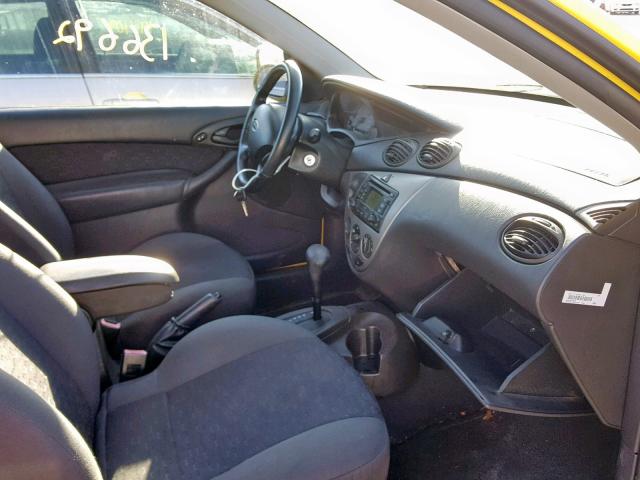 3FAFP31303R145940 - 2003 FORD FOCUS ZX3 YELLOW photo 5