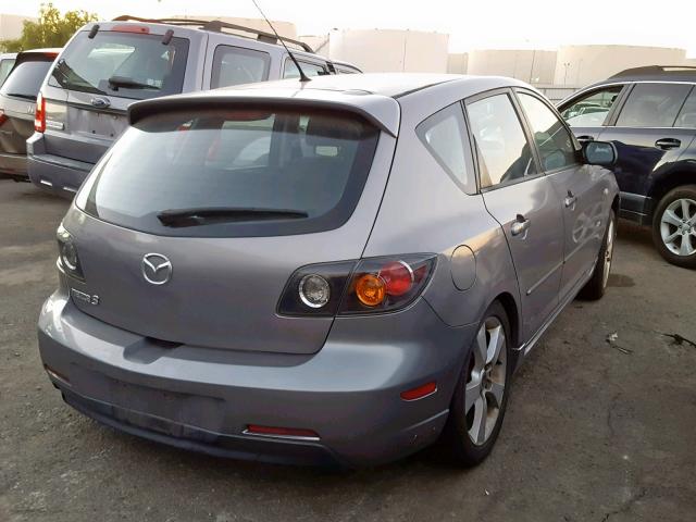 JM1BK344861431822 - 2006 MAZDA 3 HATCHBAC GRAY photo 4