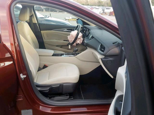 W04GL6SX5J1132230 - 2018 BUICK REGAL PREF RED photo 5