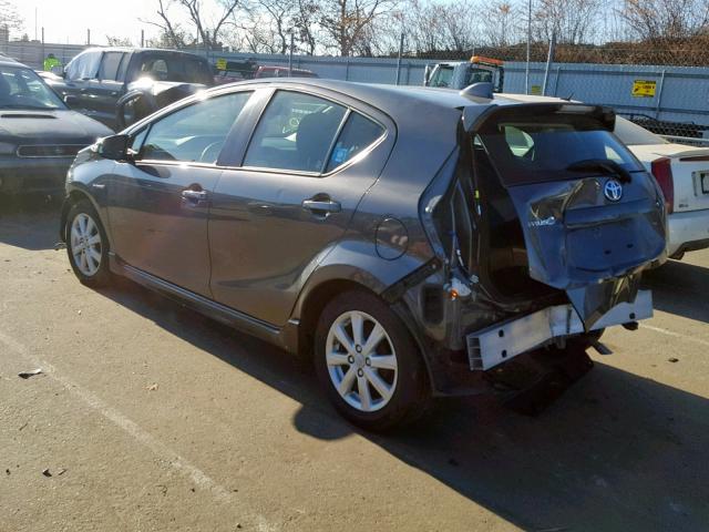 JTDKDTB30H1591457 - 2017 TOYOTA PRIUS C GRAY photo 3