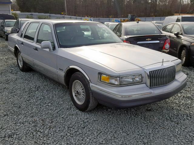 1LNLM82W6VY629171 - 1997 LINCOLN TOWN CAR S SILVER photo 1