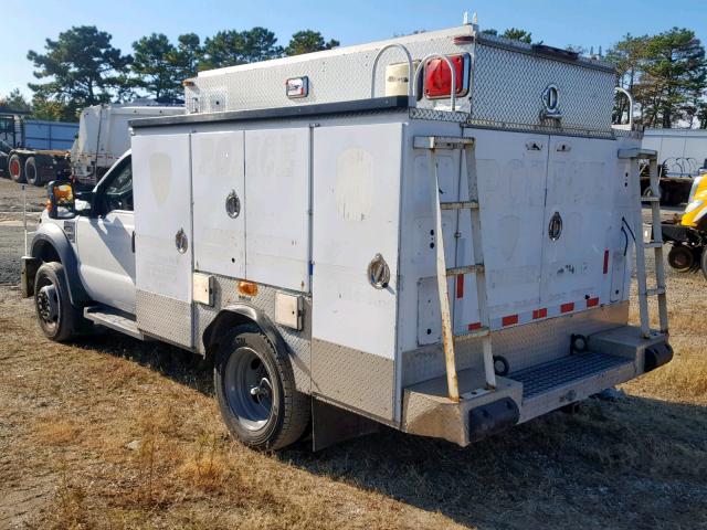 1FDAF56R68EE53698 - 2008 FORD F550 SUPER WHITE photo 3