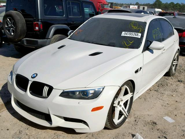 WBSPM9C53BE203915 - 2011 BMW M3 WHITE photo 2