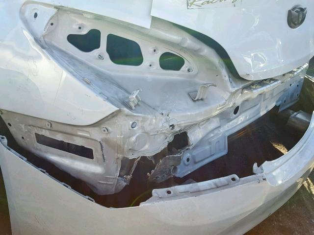 KMHHU6KJ0DU094164 - 2013 HYUNDAI GENESIS CO WHITE photo 9