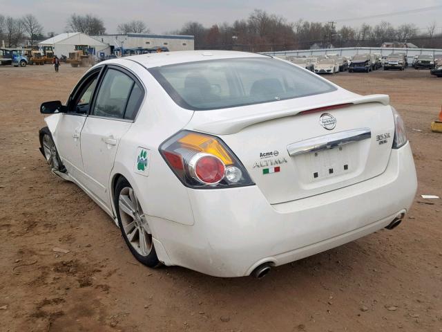 1N4BL2APXBN486318 - 2011 NISSAN ALTIMA SR WHITE photo 3