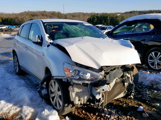 4A4AP4AU2DE013780 - 2013 MITSUBISHI OUTLANDER WHITE photo 1