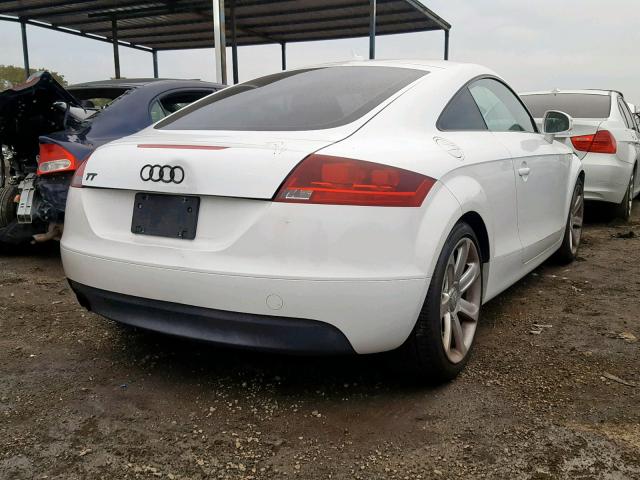 TRUHF38J991011270 - 2009 AUDI TT WHITE photo 4