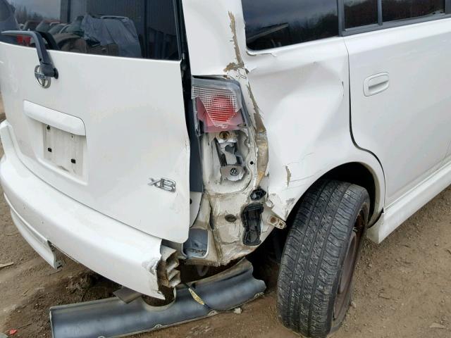 JTLKT324550188110 - 2005 TOYOTA SCION XB Ақ фото 9