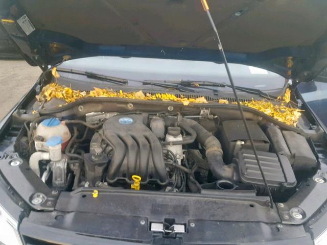 3VW1K7AJ3EM359729 - 2014 VOLKSWAGEN JETTA BASE 蓝色 照片 7