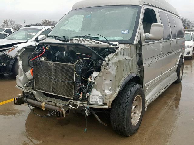 1GBFG15T851202718 - 2005 CHEVROLET EXPRESS G1 SILVER photo 2