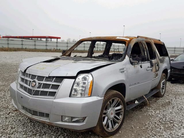 1GYS4JEF6CR307862 - 2012 CADILLAC ESCALADE E SILVER photo 2