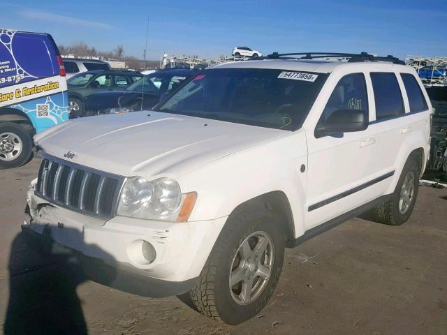 1J4HR58N75C665645 - 2005 JEEP GRAND CHER WHITE photo 2