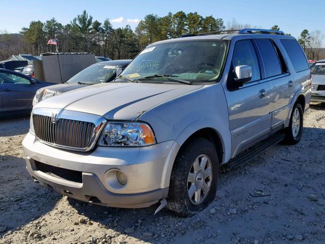 5LMFU28R63LJ45309 - 2003 LINCOLN NAVIGATOR 银色 照片 2
