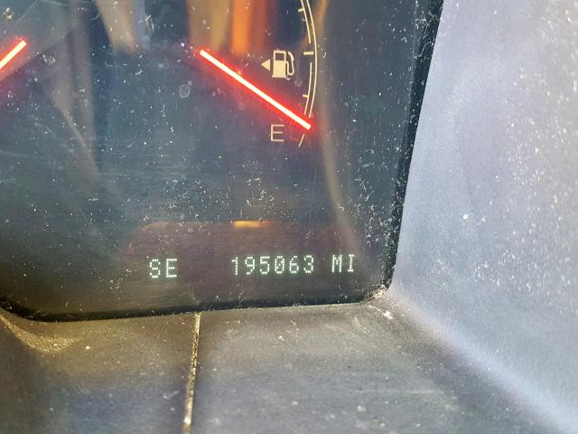 5LMFU28R63LJ45309 - 2003 LINCOLN NAVIGATOR 银色 照片 8