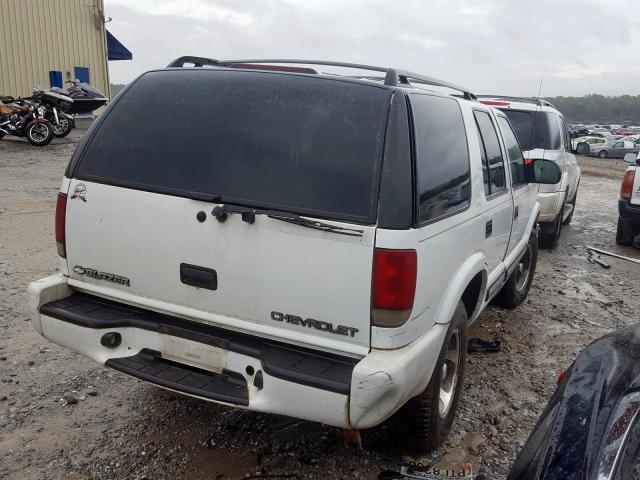 1GNCS13W912134015 - 2001 CHEVROLET BLAZER WHITE photo 4