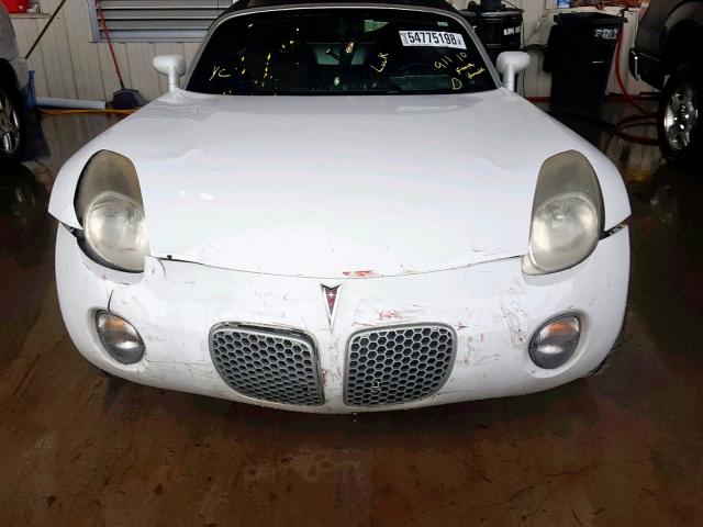 1G2MB35B49Y107207 - 2009 PONTIAC SOLSTICE WHITE photo 9