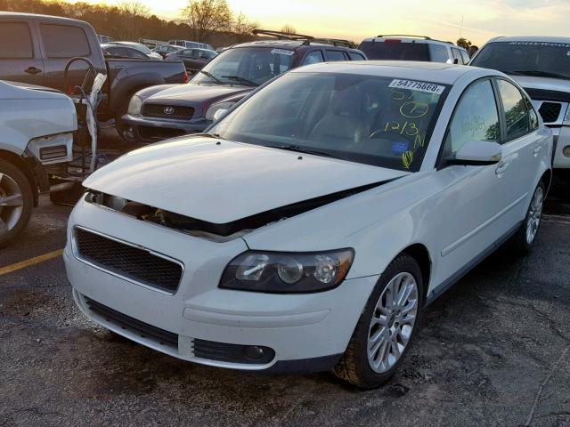 YV1MS382052083017 - 2005 VOLVO S40 2.4I WHITE photo 2