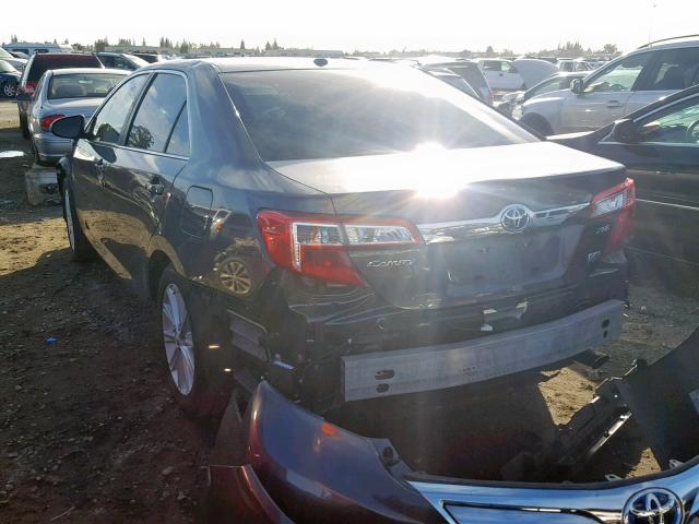 4T1BD1FK7EU133796 - 2014 TOYOTA CAMRY HYBR GRAY photo 3