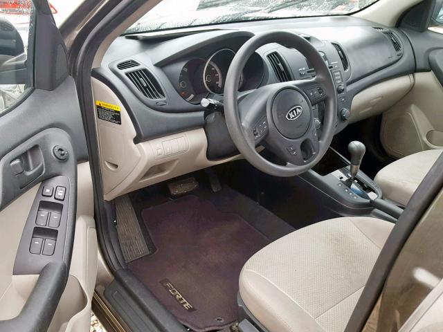 KNAFU4A20A5063008 - 2010 KIA FORTE EX BROWN photo 9