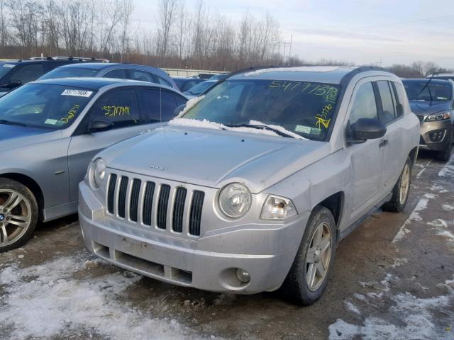 1J8FF47W98D744042 - 2008 JEEP COMPASS SP 灰色 照片 2