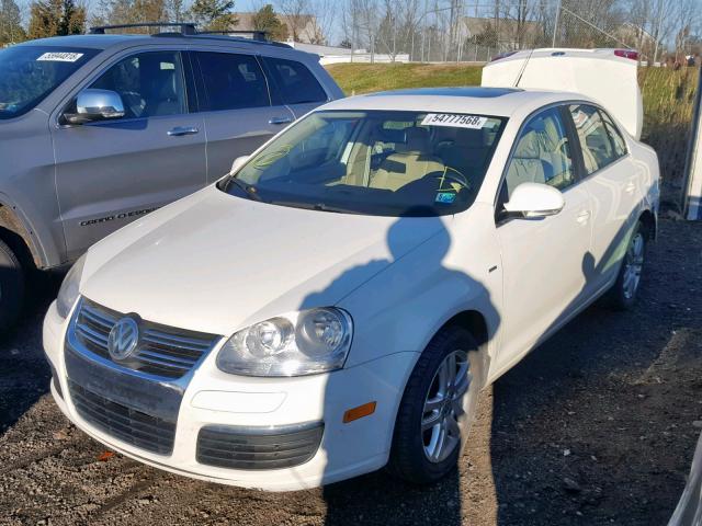 3VWEF71K17M068177 - 2007 VOLKSWAGEN JETTA WOLF WHITE photo 2