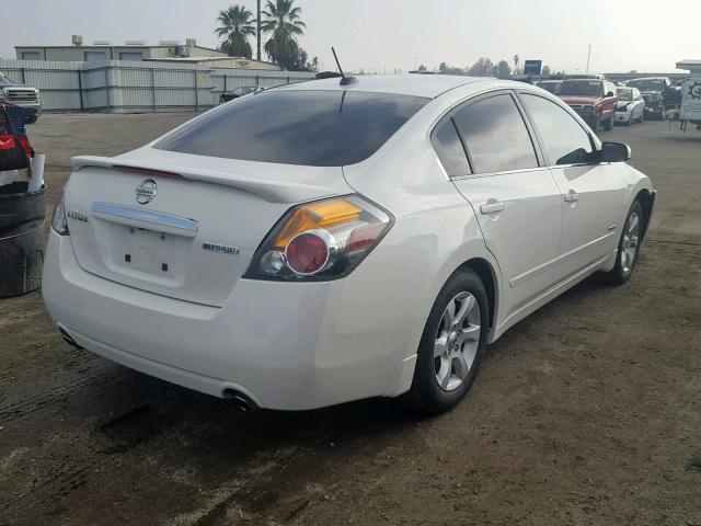 1N4CL21E98C173770 - 2008 NISSAN ALTIMA HYB WHITE photo 4