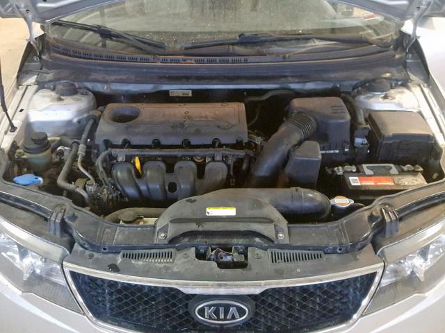 KNAFU4A23A5096021 - 2010 KIA FORTE EX GRAY photo 7