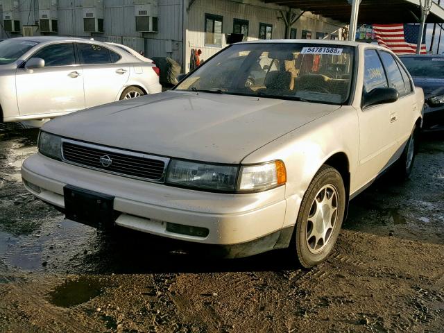 JN1HJ01F7RT234170 - 1994 NISSAN MAXIMA GXE WHITE photo 2