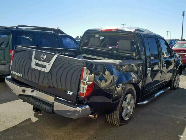 1N6AD07U26C447080 - 2006 NISSAN FRONTIER C BLACK photo 4