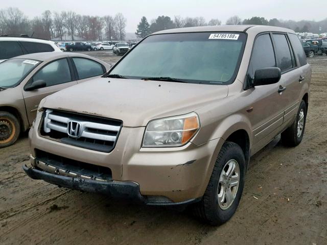 5FNYF28116B040592 - 2006 HONDA PILOT LX GOLD photo 2