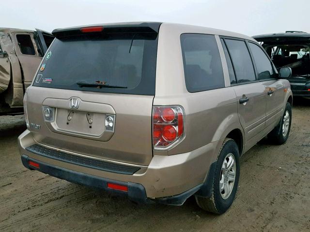 5FNYF28116B040592 - 2006 HONDA PILOT LX GOLD photo 4